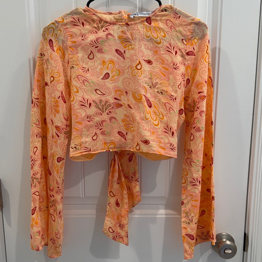Zara Peach Paisley Tie-Back Long Sleeve Crop Top